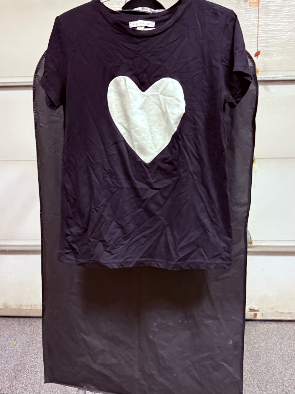 Frederick Ian Heart Graphic Tee - Black & Silver/white